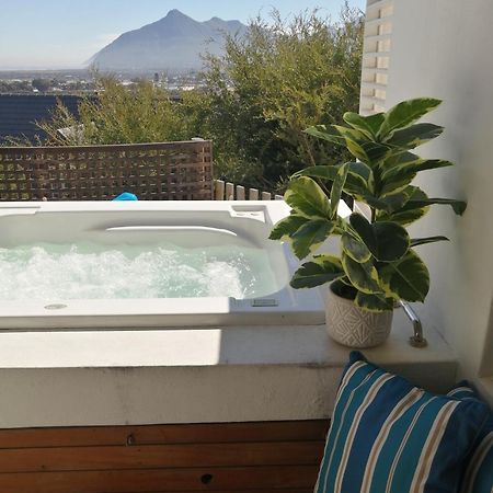 African Violet Guest Suites Noordhoek Exterior foto